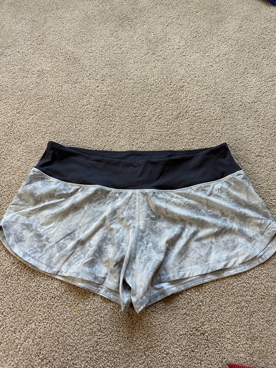 Vuori Pants - Vuori running shorts
